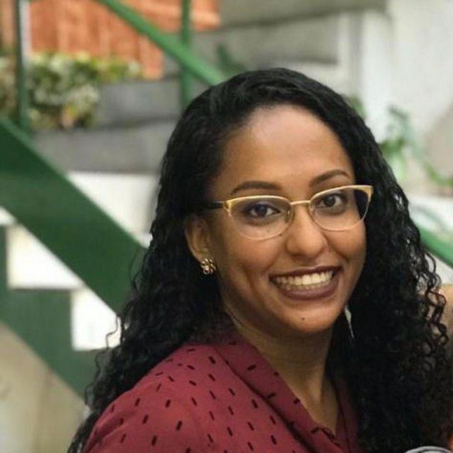 <strong>Gleice Menezes</strong>, Secretária Executiva em Brasília