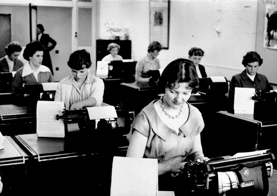 dia_da_secretaria_3
Imagem de Secretária trabalhando em grupo.
